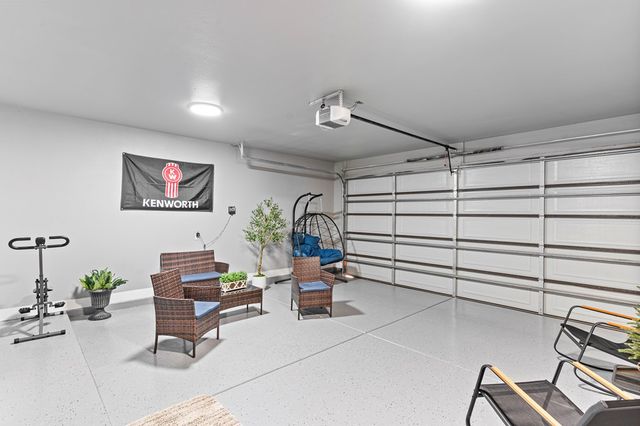 2701 Starling Dr, Midland, TX 79706