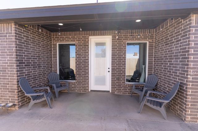 2701 Starling Dr, Midland, TX 79706