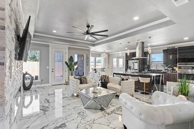 2701 Starling Dr, Midland, TX 79706