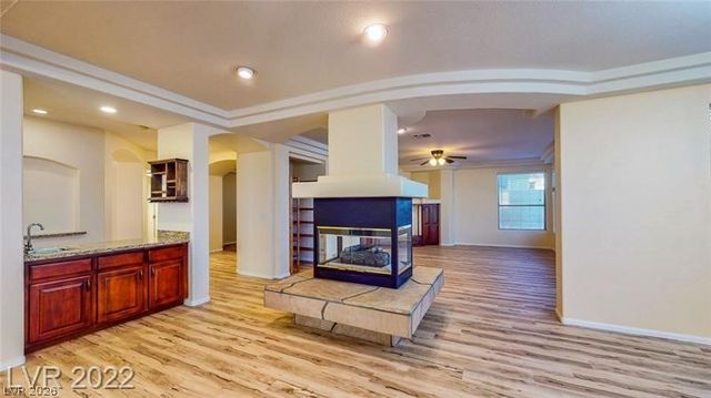 8432 Bay Point Drive, Las Vegas, NV 89128