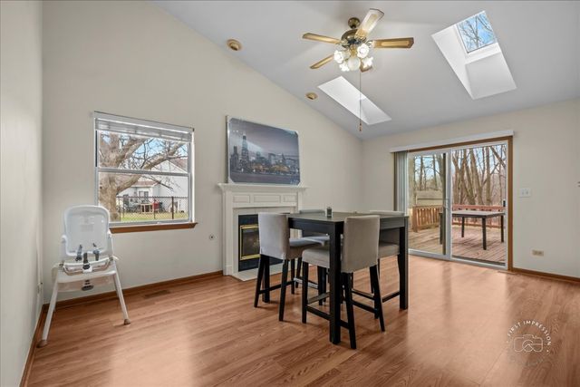 362 Chaparral Court, Elgin, IL 60120