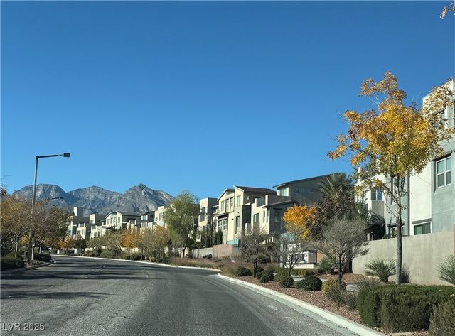 11250 Hidden Peak Avenue 210, Las Vegas, NV 89135