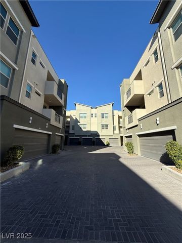11250 Hidden Peak Avenue 210, Las Vegas, NV 89135