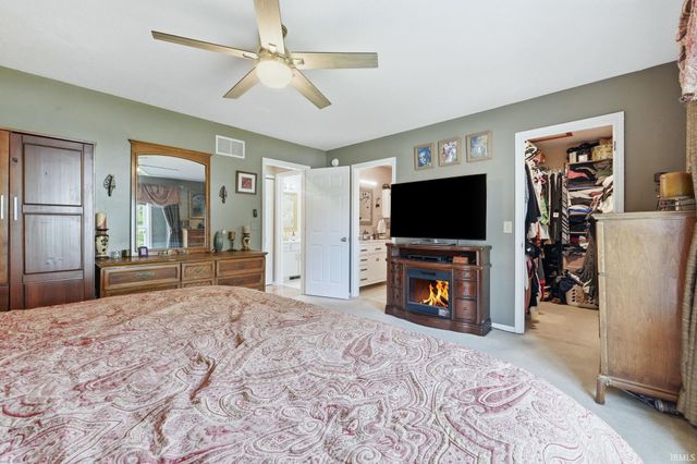14523 Firethorne Path, Fort Wayne, IN 46814