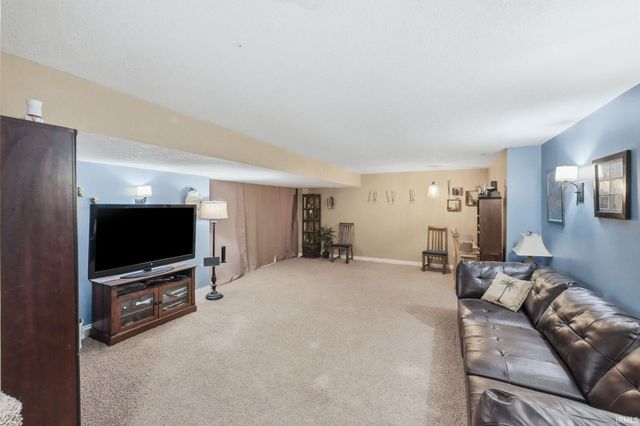 14523 Firethorne Path, Fort Wayne, IN 46814
