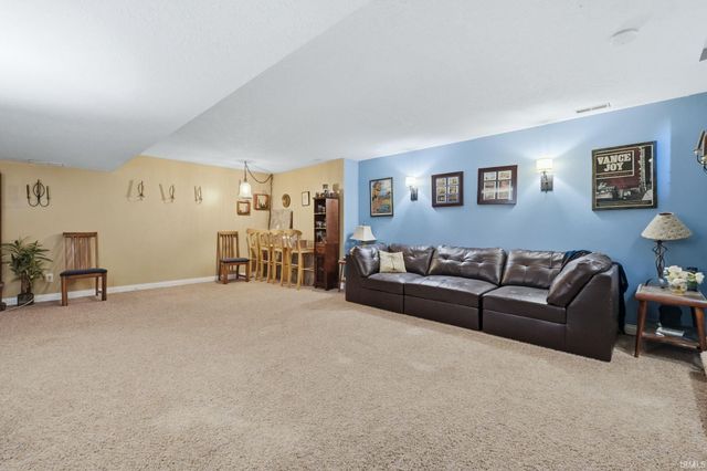 14523 Firethorne Path, Fort Wayne, IN 46814