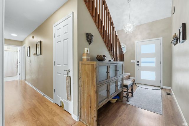 14523 Firethorne Path, Fort Wayne, IN 46814