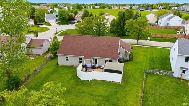 14523 Firethorne Path, Fort Wayne, IN 46814