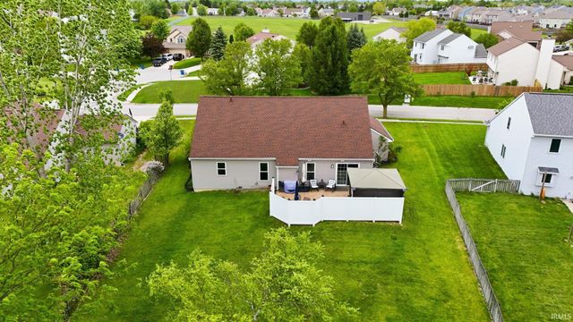14523 Firethorne Path, Fort Wayne, IN 46814