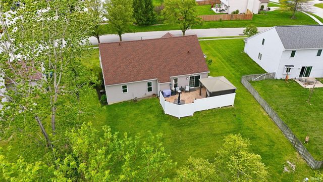 14523 Firethorne Path, Fort Wayne, IN 46814