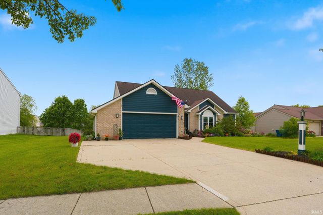 14523 Firethorne Path, Fort Wayne, IN 46814