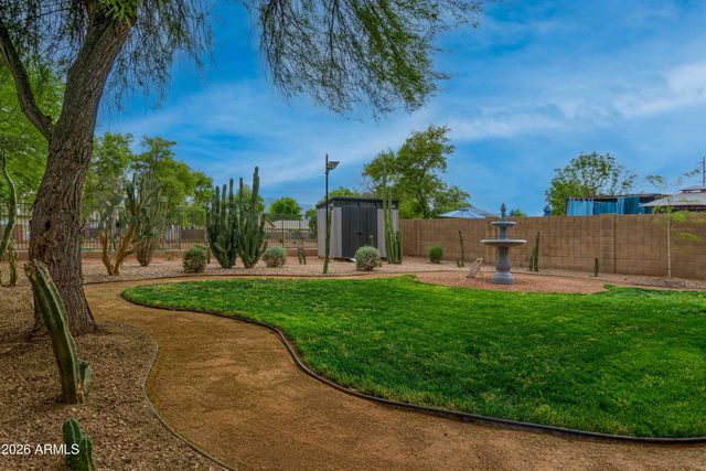 7341 W VALENCIA Drive, Laveen, AZ 85339