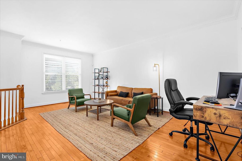 Image 12 of property listing at 9128 MARLOVE OAKS LN, Owings Mills, MD 21117