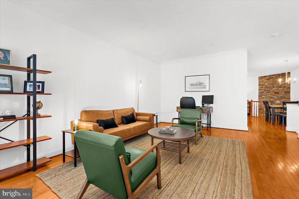 Image 15 of property listing at 9128 MARLOVE OAKS LN, Owings Mills, MD 21117