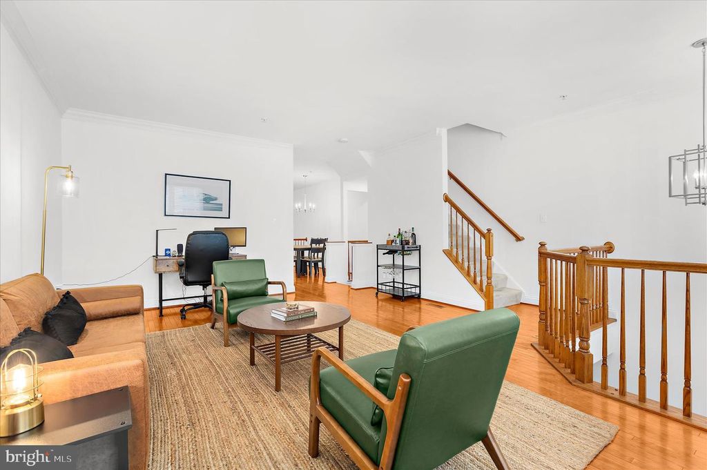 Image 16 of property listing at 9128 MARLOVE OAKS LN, Owings Mills, MD 21117