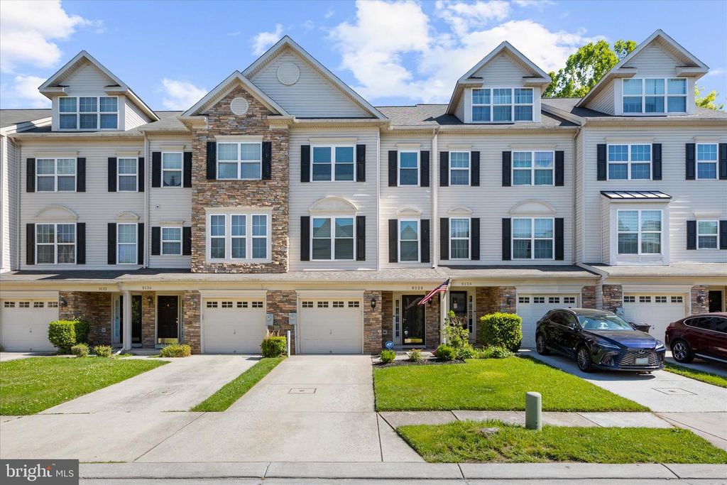 Image 2 of property listing at 9128 MARLOVE OAKS LN, Owings Mills, MD 21117