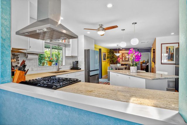 51 Calle De Las Nubes, Palm Springs, CA 92264