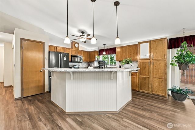 150 E Wokojance Lane, Shelton, WA 98584