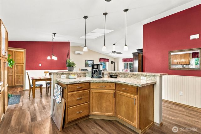 150 E Wokojance Lane, Shelton, WA 98584