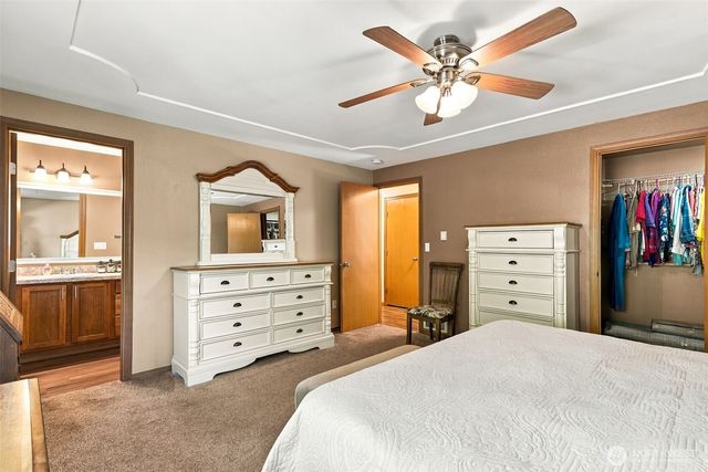 150 E Wokojance Lane, Shelton, WA 98584