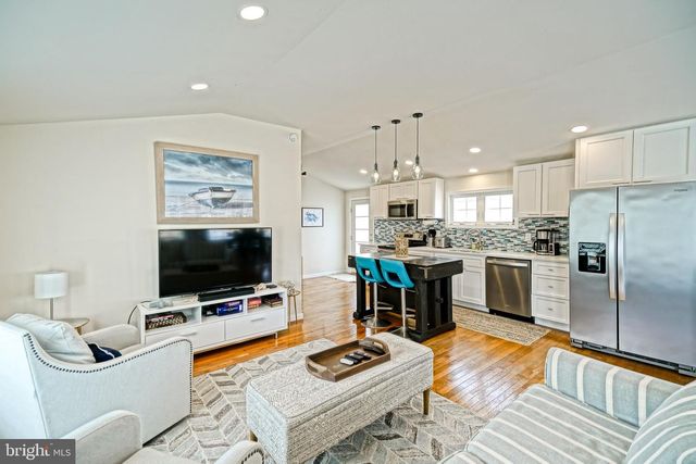 9288 SHORE DR, Milford, DE 19963