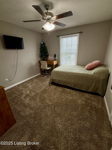 324 Harness Ct, Elizabethtown, KY 42701