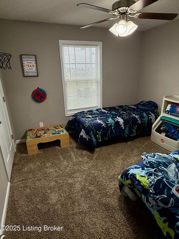 324 Harness Ct, Elizabethtown, KY 42701