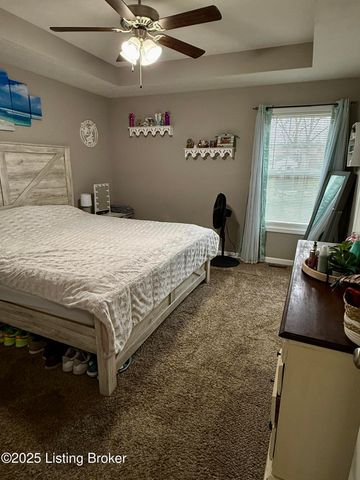 324 Harness Ct, Elizabethtown, KY 42701