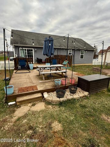 324 Harness Ct, Elizabethtown, KY 42701