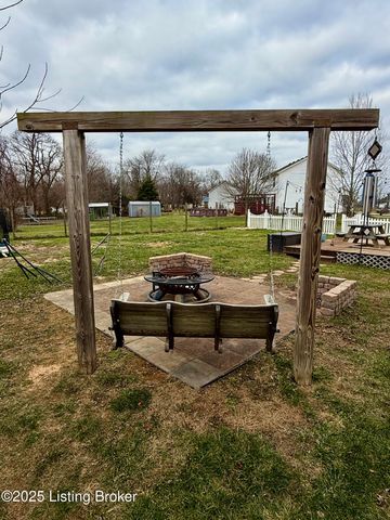 324 Harness Ct, Elizabethtown, KY 42701