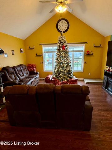 324 Harness Ct, Elizabethtown, KY 42701