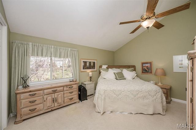 812 Paquerette Court, Manchester, MO 63021