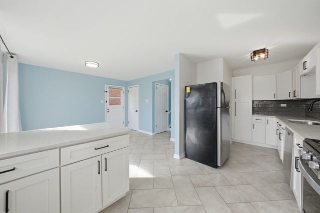 74 W 140th Street, Riverdale, IL 60827