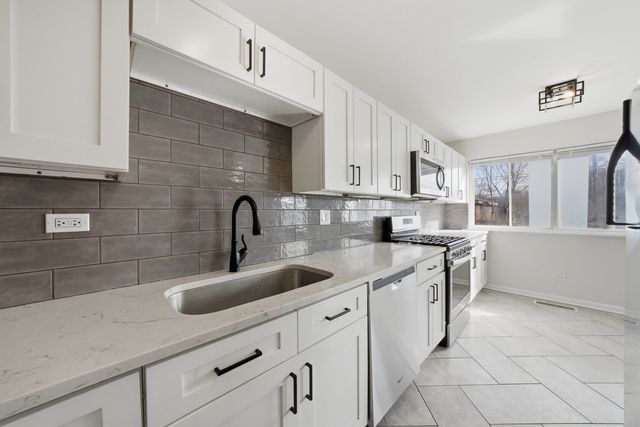 74 W 140th Street, Riverdale, IL 60827