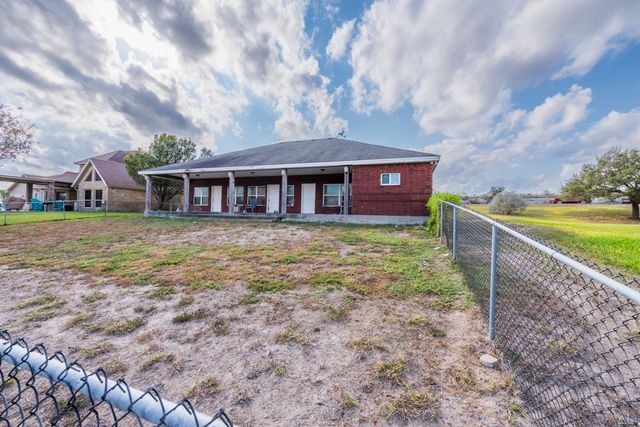 235 Lakeshore Dr, Sandia, TX 78383