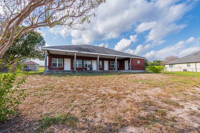 235 Lakeshore Dr, Sandia, TX 78383