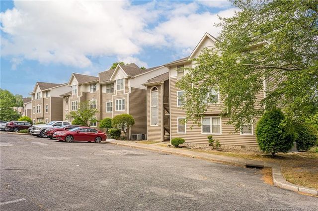 6736 WILLOWBROOK Unit 4 Drive, Fayetteville, NC 28314