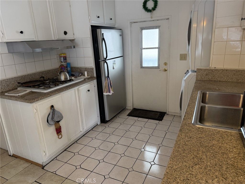 Image 10 of property listing at 17700 western # 185 Avenue 185, Gardena, CA 90248