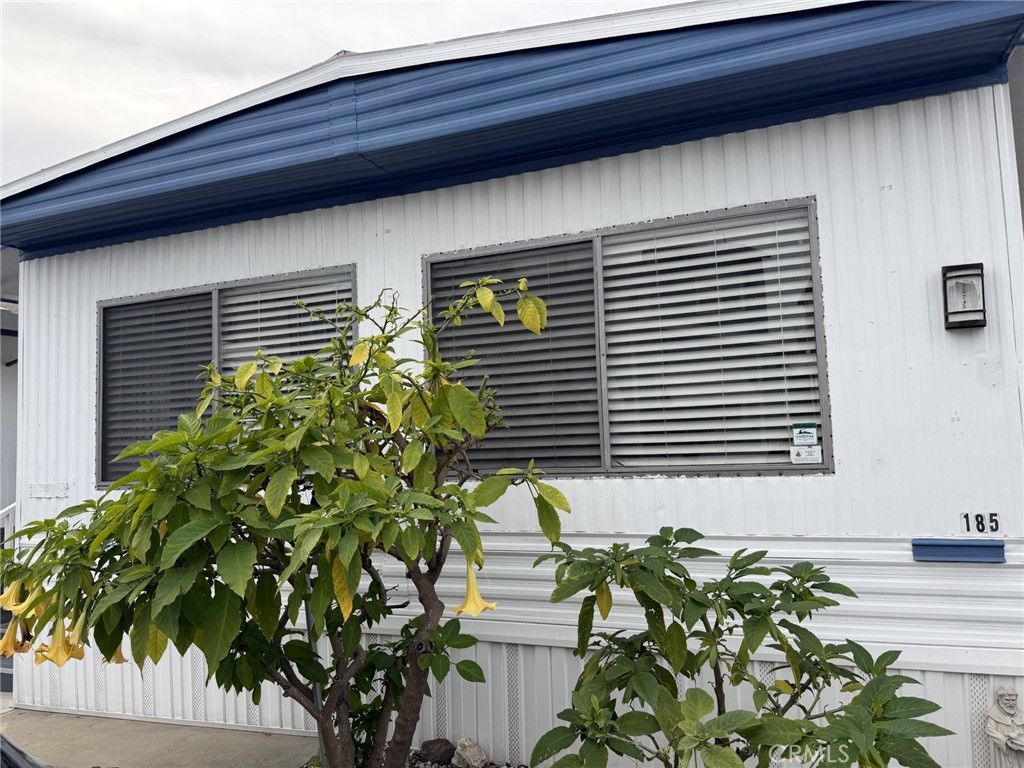 Image 4 of property listing at 17700 western # 185 Avenue 185, Gardena, CA 90248