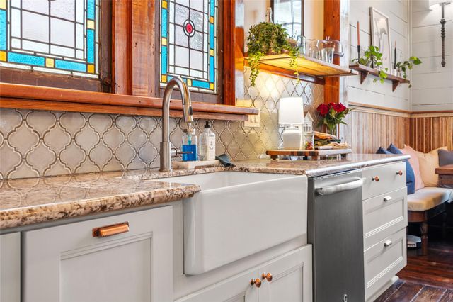 1615 Church Street, Galveston, TX 77550