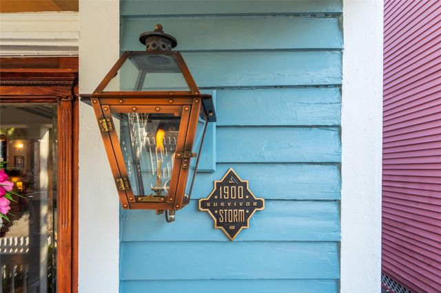 1615 Church Street, Galveston, TX 77550