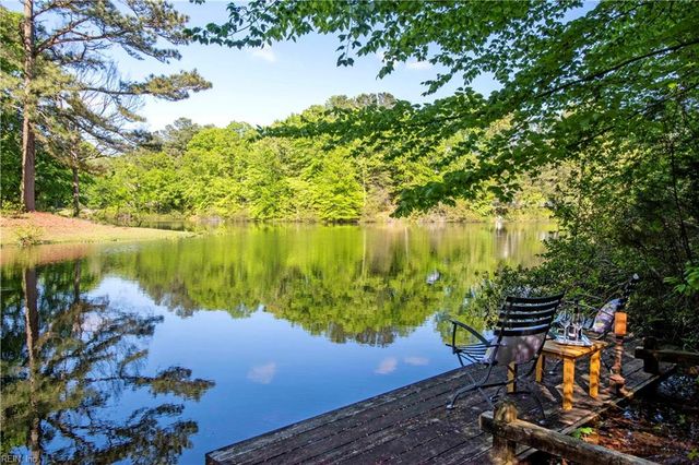 2404 Burnwether LN, Williamsburg, VA 23185