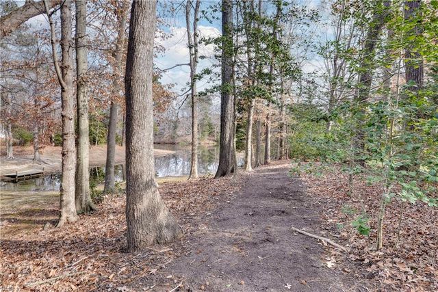 2404 Burnwether LN, Williamsburg, VA 23185