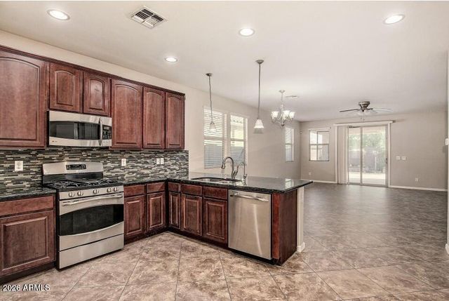 5553 W Buckskin Trail, Phoenix, AZ 85083