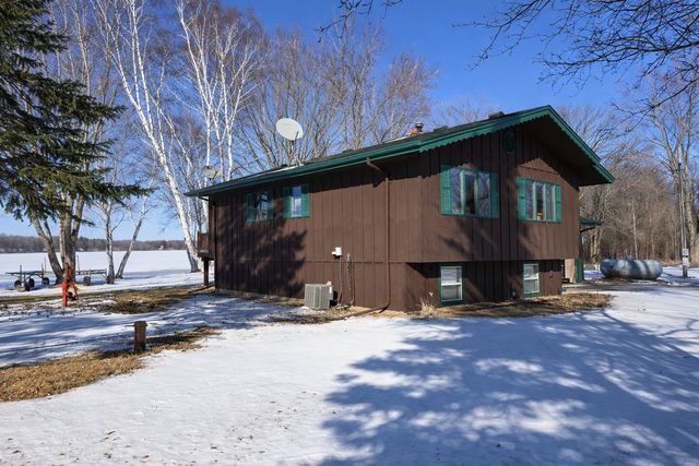 2602 210th Avenue, Mora, MN 55051