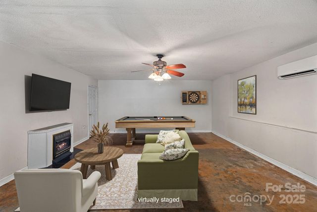 160 Kingfisher Drive, Mooresville, NC 28117