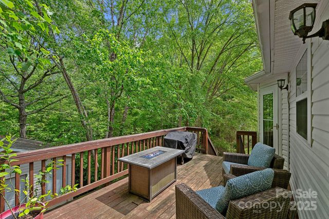 160 Kingfisher Drive, Mooresville, NC 28117