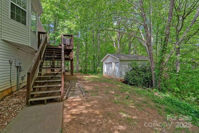 160 Kingfisher Drive, Mooresville, NC 28117