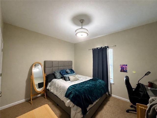 9060 E 51st Street, Kansas City, MO 64133