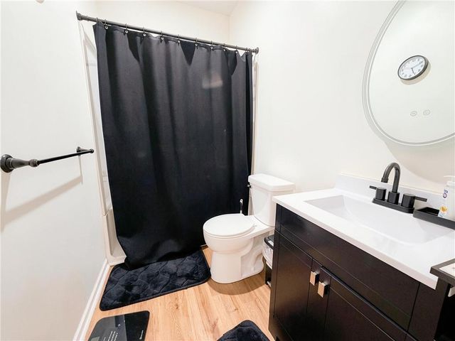 9060 E 51st Street, Kansas City, MO 64133